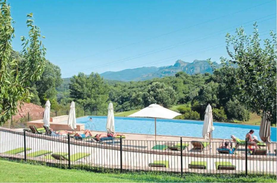Joli F2 Saint Endreol Hameau Palayson Var La Motte Exteriör bild